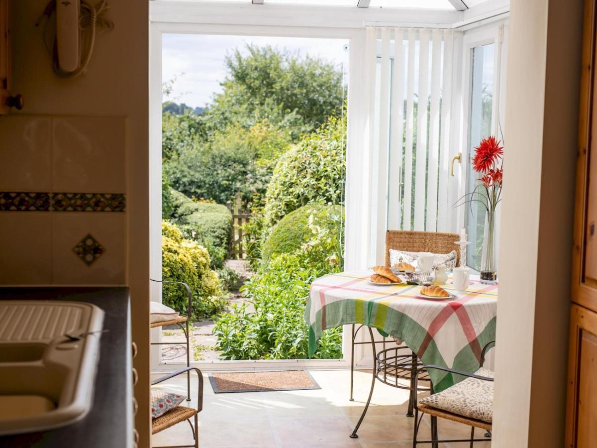 Pass The Keys Cosy Cottage With Views Over The Shropshire Hills Ludlow Eksteriør bilde