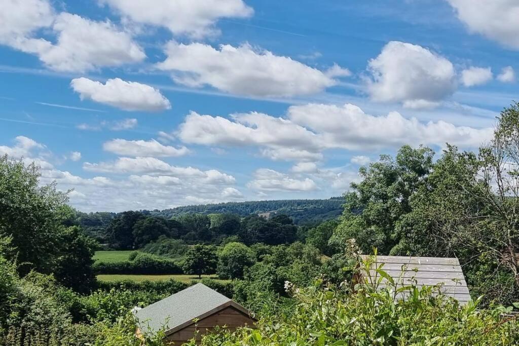 Pass The Keys Cosy Cottage With Views Over The Shropshire Hills Ludlow Eksteriør bilde