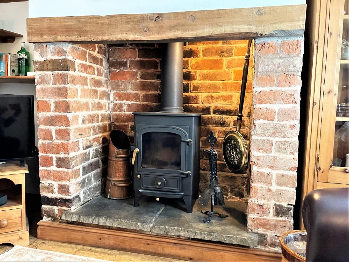 Pass The Keys Cosy Cottage With Views Over The Shropshire Hills Ludlow Eksteriør bilde